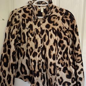 Ruffle leopard print top! NEVER WORN